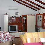 Apartments By The Sea Bobovisca Na Moru, Brac - 11883 Apartment Milna (Brac)